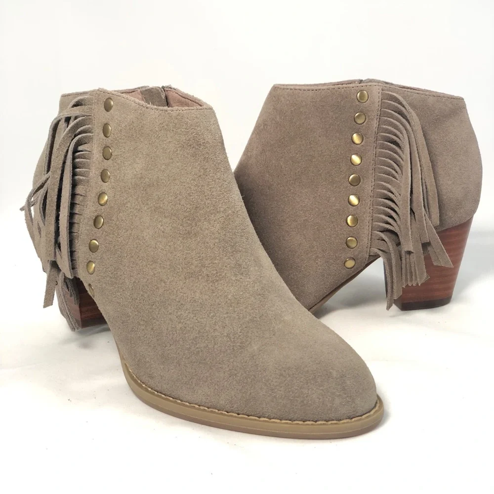 Vionic Women’s Faros Gray Fringed Ankle Boots with Stud Detail 6 New Wit…